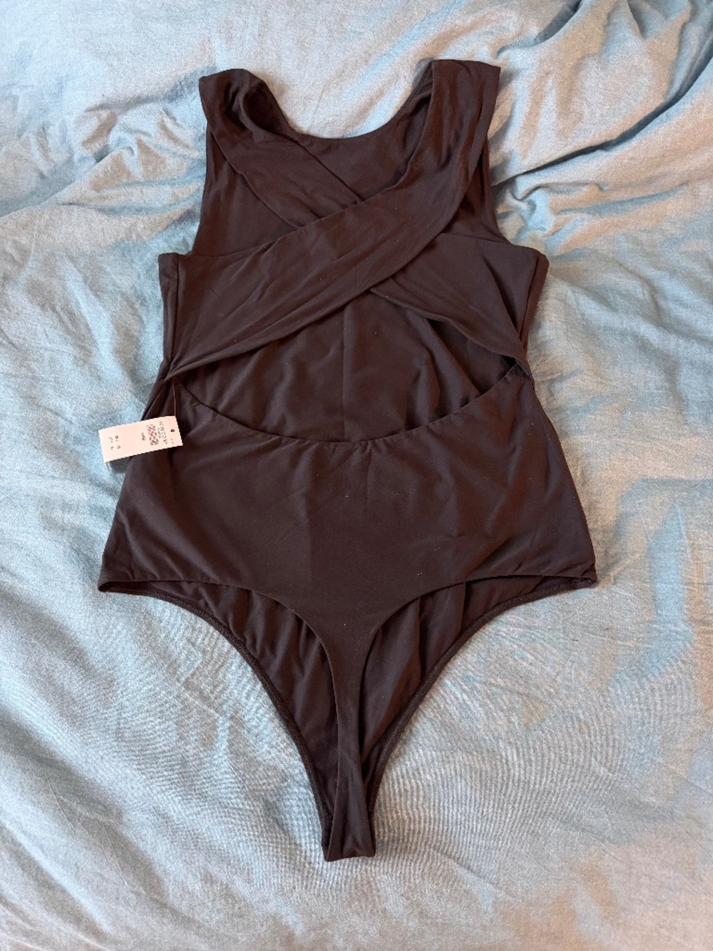 Abercrombie and Fitch Soft Matte Seamless Cross-Back Shell Bodysuit - size M